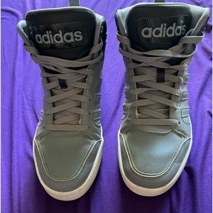 MENS 10.5US Grey/ black high top adidas